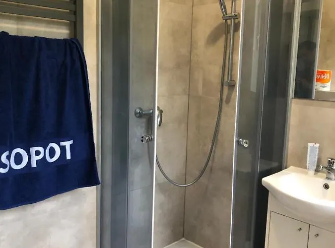 Joyful アパート *