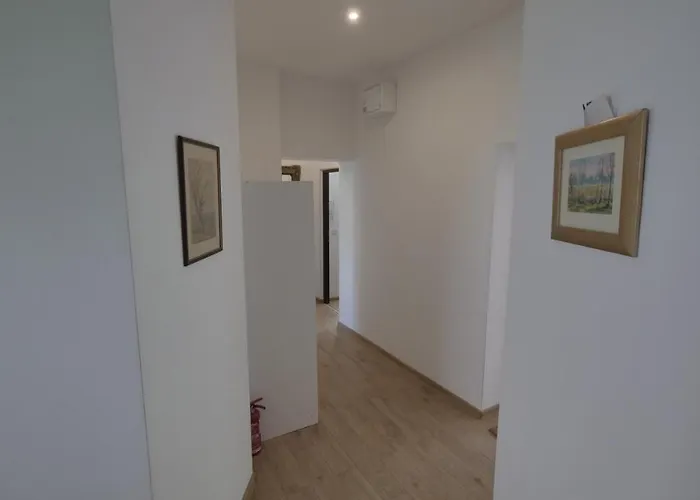 Joyful アパート *